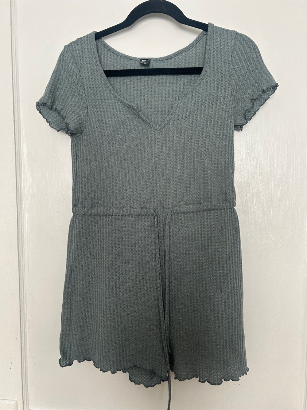SHEIN Sage Green Waffle-Knit Short Sleeve Romper